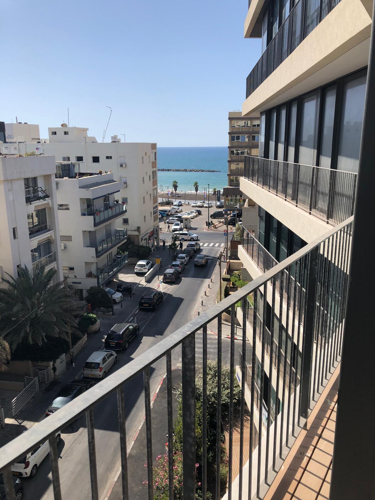 For Rent: Stunning 3-Room Apartment with Sea View on Yehoash Street, by Gordon Beach
