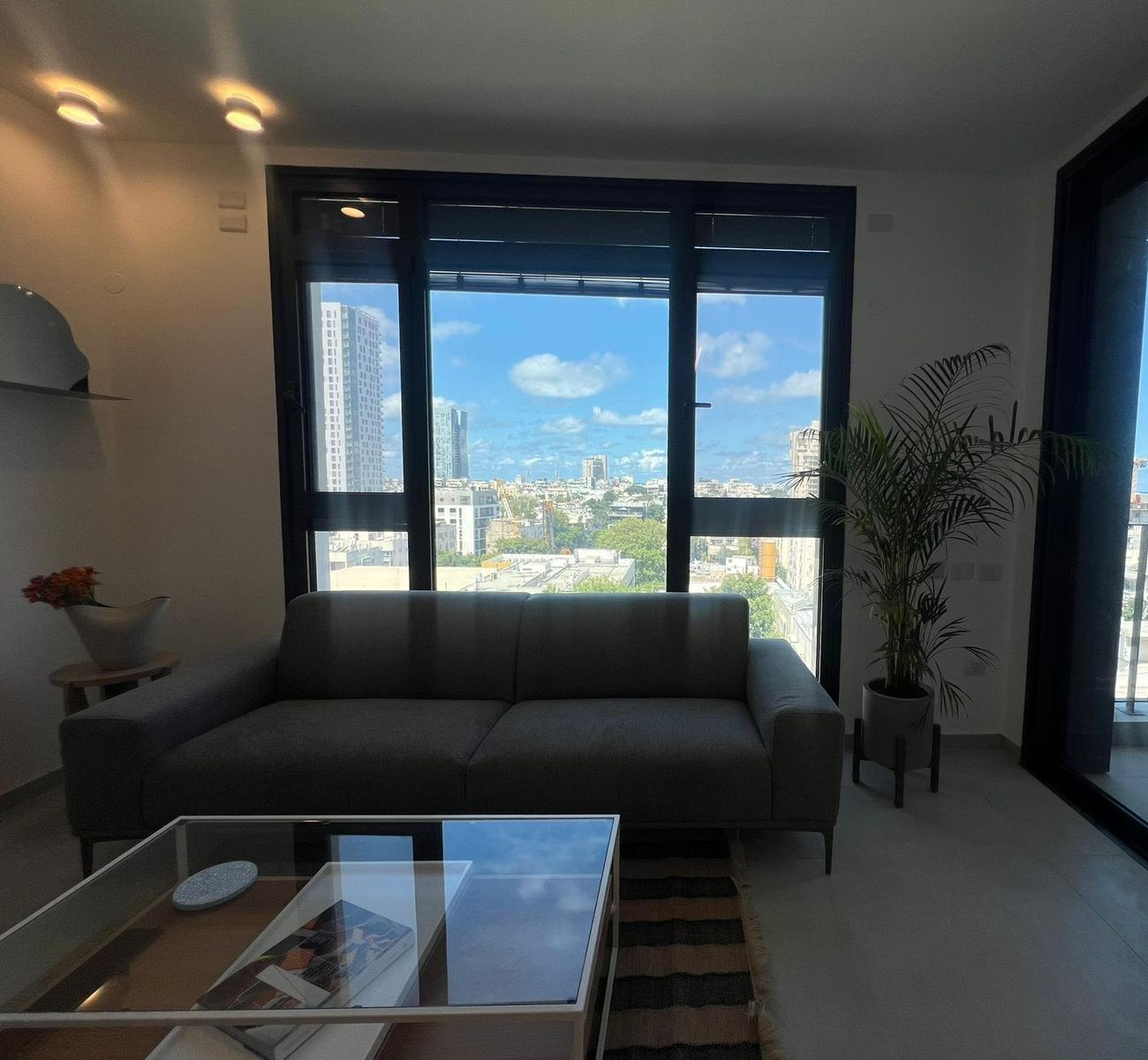 Exclusive Sea-View Boutique Apartment in the Old North