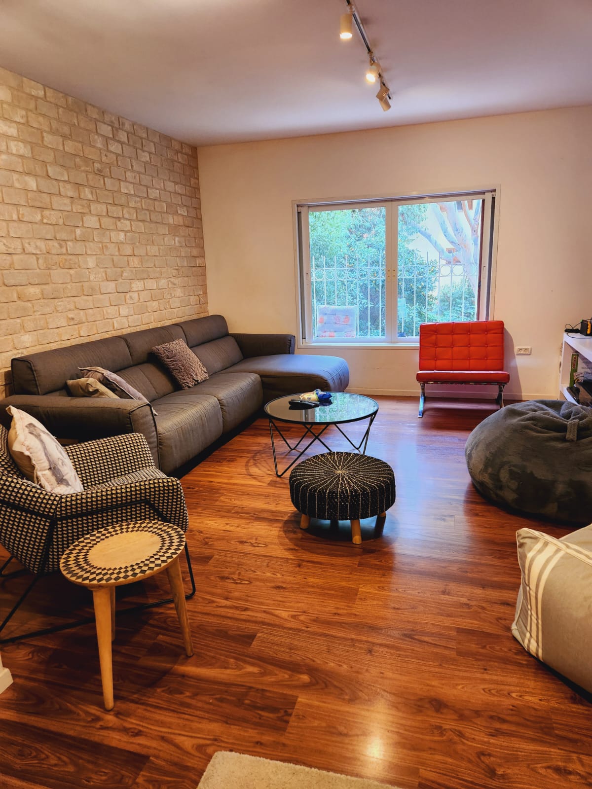 4,5 room apartment in Neve Tzedek next to the Suzanne Dellal Centre