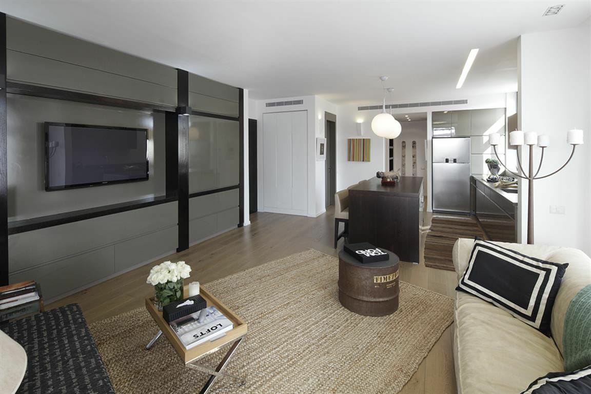 A very high quality, huge, modern and spacious 2-room apartment-suite