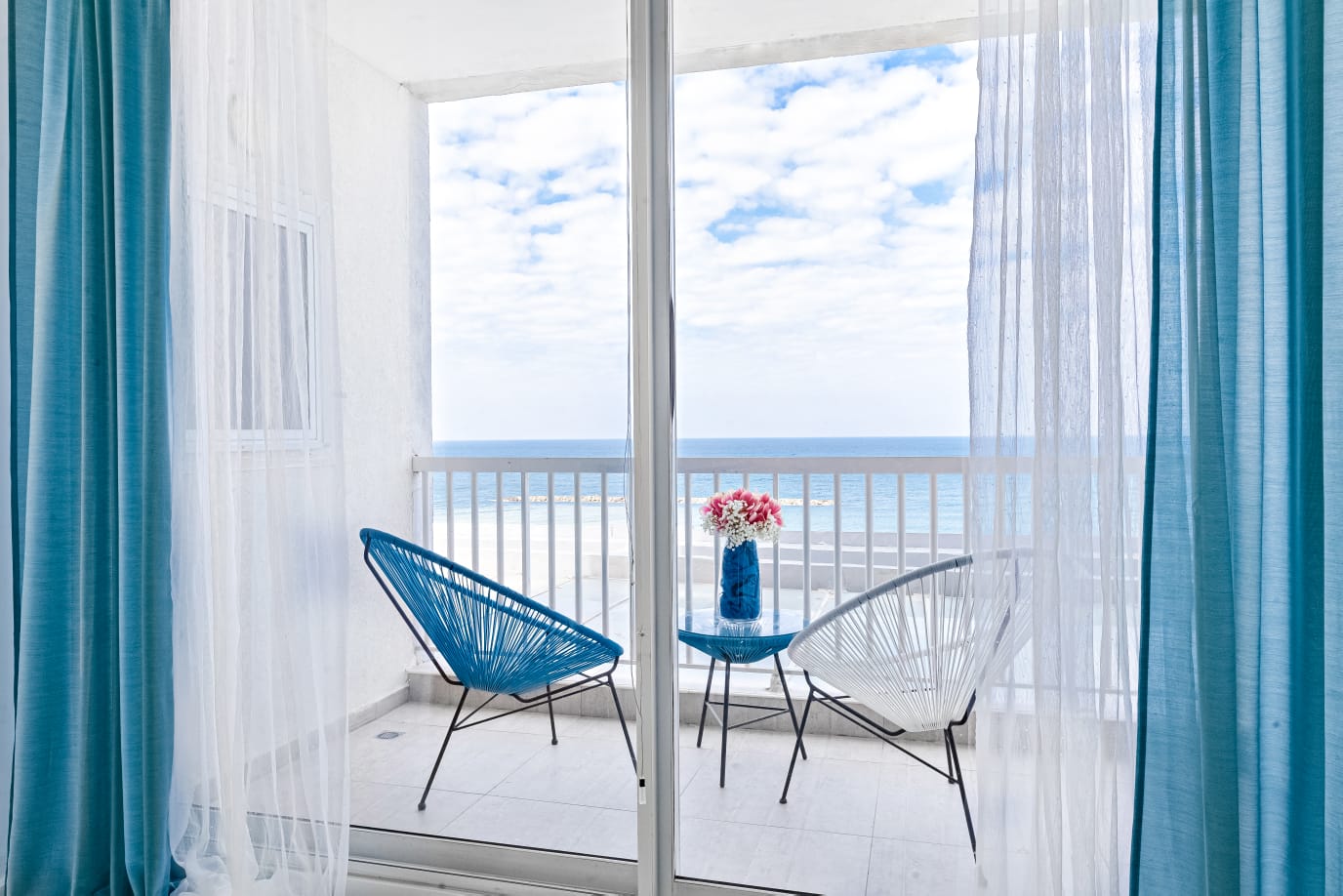 Beautiful Apartment Sea Executive Suites on the Beach (19)