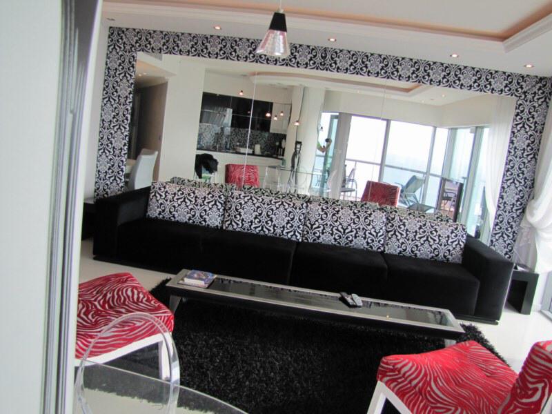 Beautiful Sea View Apartment in Neve Tzedek