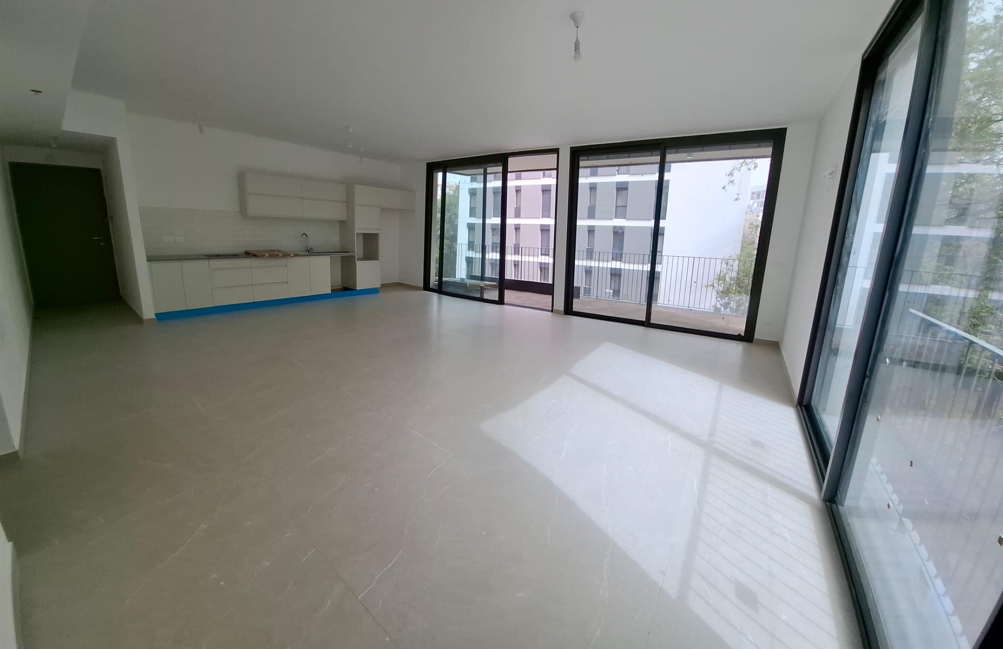 For sale Biltmore, Tel Aviv – near Kikar Hamedina.