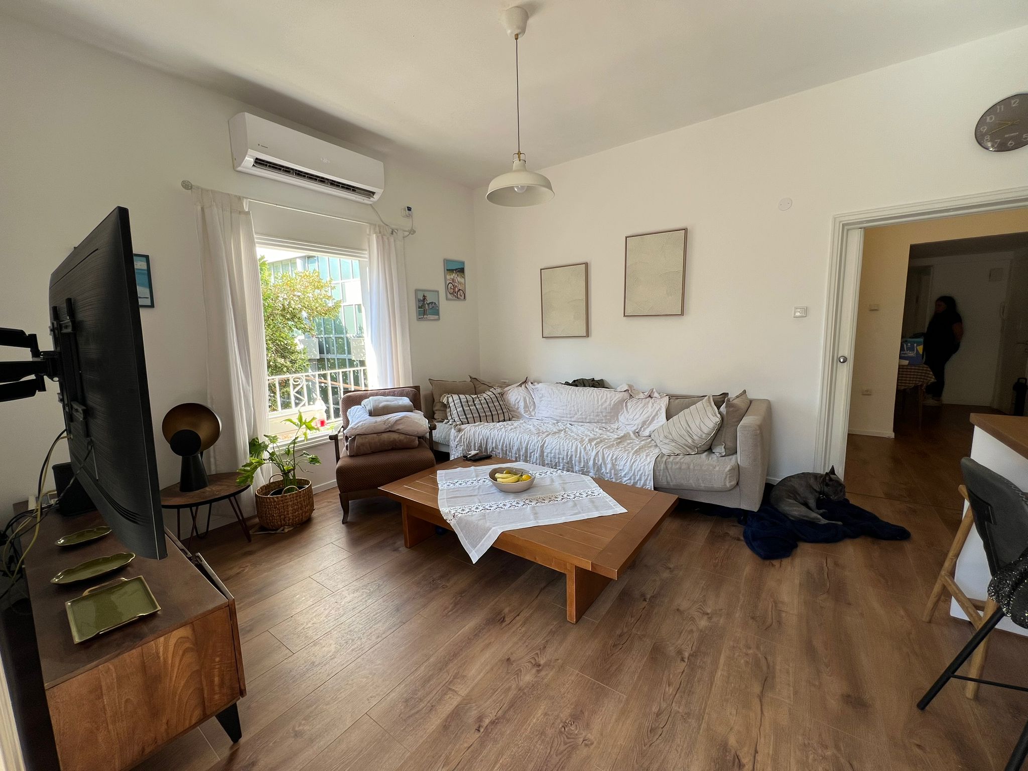 For Sale: Large and bright 4 room apartment on Ester ha-Malka St!