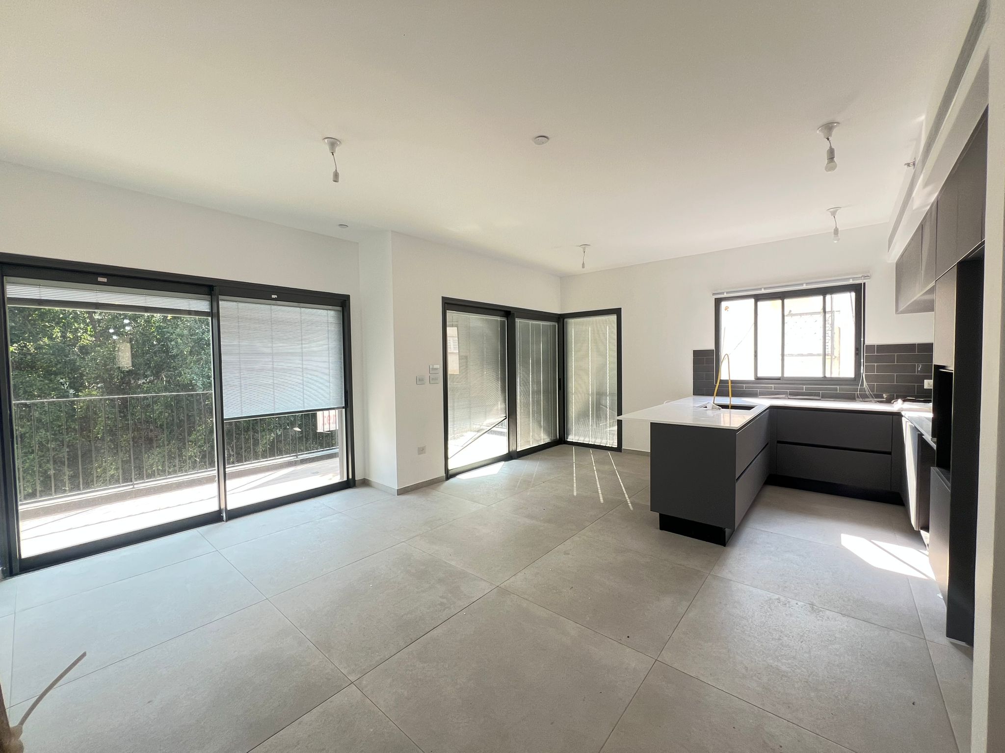 For sale : New 4-room apartment, amazing and very high quality-New building!