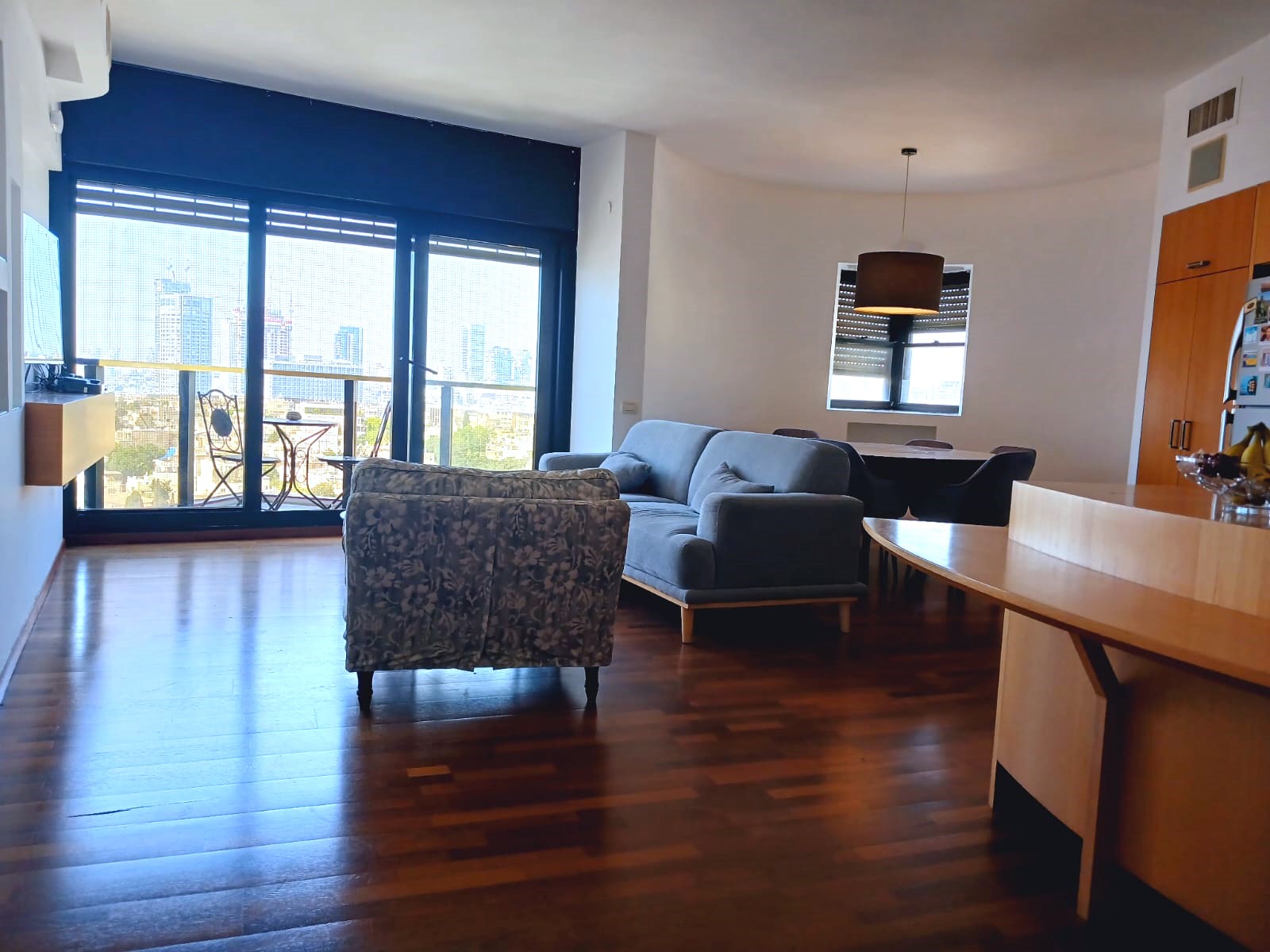 For Rent: 3-room apartment in the iconic Dizengoff tower !