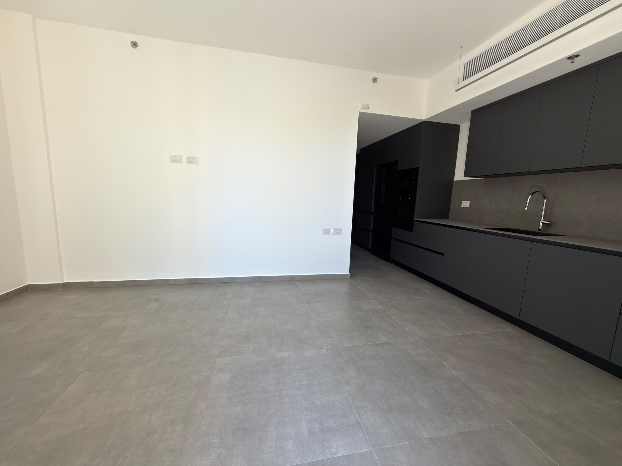 For Rent | Nachalat Binyamin
