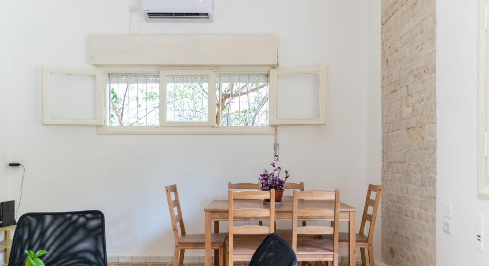 For Rent: Authentic and preserved 3-rooms (2 beds) apartment on Shlomo HaMelekh Street!