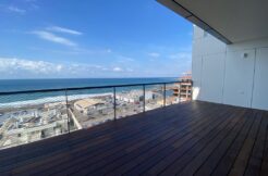 Luxury Penthouse – Spectecular view of White sand and turquoise water at the old north
