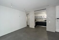 Brand new 2 Bedroom boutique Apartment with Garden