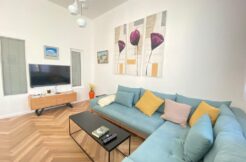 Beautifully designed, fully furnished 2 bedroom apartment next to Rothschild Boulevard
