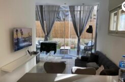 Amazing 2 bedroom apartment with a private garden by Rothschild