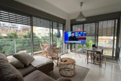 A beautiful and light-filled penthouse duplex apartment in Dizengoff Ben Gurion
