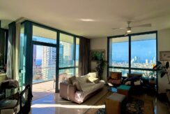 For Sale: Exclusive 2.5 bedroom apartment in Rothschild Tower!