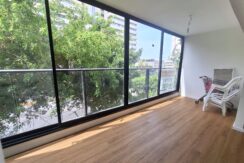 For rent: On Shaul Hamelech huge and beautiful 4-bedroom apartment!