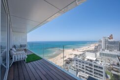 A Stunning Apartment in the Kempinski Tower Overlooking the Beach