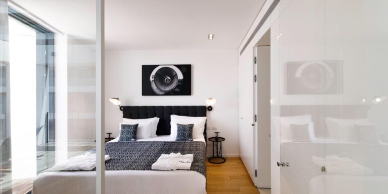 2bdf6f73-c001-4160-a1d1-498f57edf33a