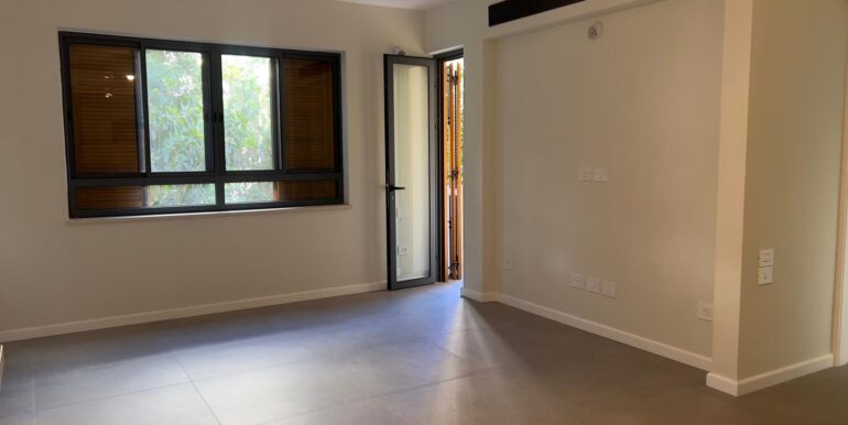 2e9622c3-5948-4f49-b1c2-b60bf7210557