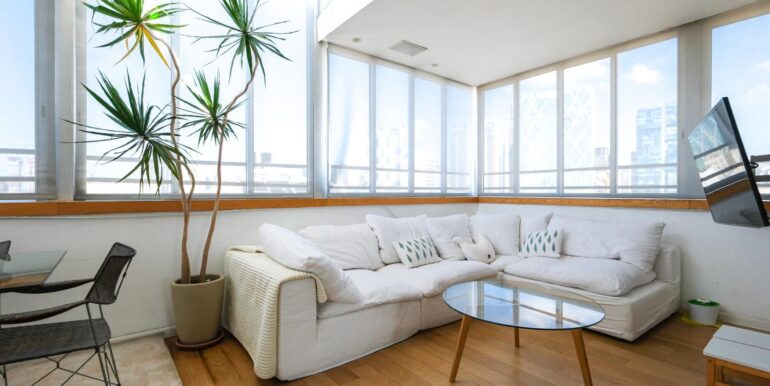 43e96217-c634-4d2d-b442-105e9e7008d3