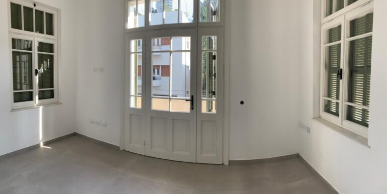 44833773-664e-4b61-8e3a-e2b8ec4f3100