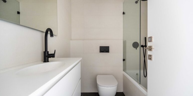 53d0bffe-ee5b-46b1-a004-6a16fc10195b