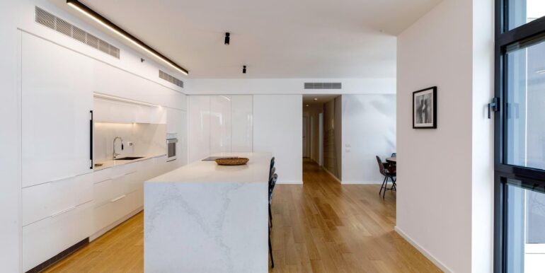 57b14917-5b7b-4105-843f-1bd23cc9fa70