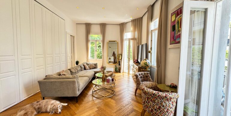 5cafb4e8-8314-43ec-b300-8380fc95c6aa