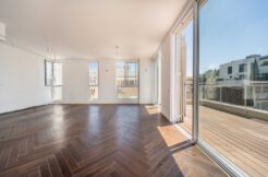 Bright Modern Penthouse with Exceptional Terrace