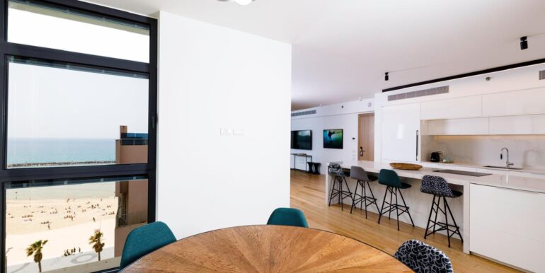 815ffa20-607d-4894-a7fb-06a636255250