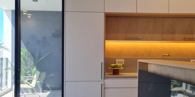 8d159ebf-1abf-4ffc-8ac6-1fc9e2ef4467