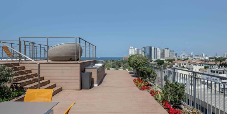 91e41150-5ec1-47ef-a465-b49cb84f7895