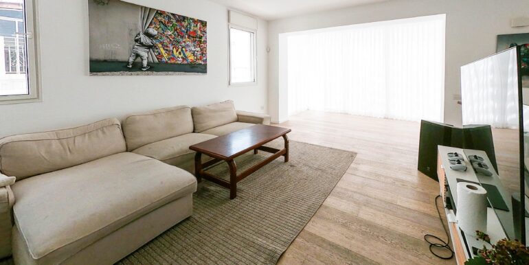 WhatsApp Image 2025-05-14 at 11.59.12 (2)