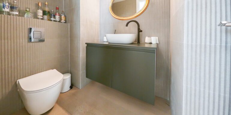 WhatsApp Image 2025-05-14 at 11.59.14 (2)