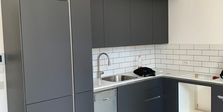 c1379e37-94c6-4209-844f-3e96a2394880