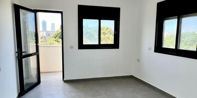 c7a47b9c-7fee-4d94-8222-327b0e62829d