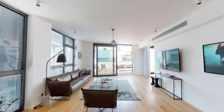 cd05c372-9ee6-457e-8607-2029d1ace275