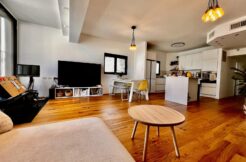 Luxury 4.5-Room Apartment with Stunning Green Views in Prime Location