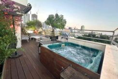 4-Bedroom Rooftop Penthouse with Huge Terrace in Boutique Building