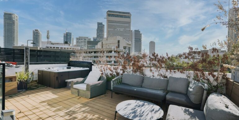 45657993-255f-45a5-9e44-b74d5c558dbe