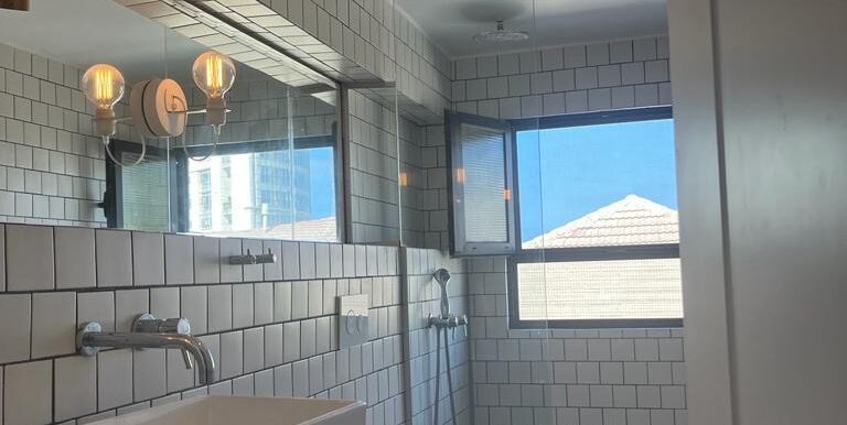 7151510e-9f92-40b9-82ac-388fd0e27a4c