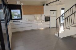 Beautiful Duplex for Rent – Montefiore Neighborhood