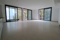 For sale Biltmore 12, Tel Aviv – near Kikar Hamedina.